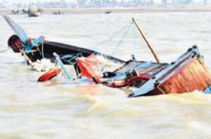 photo-of-a-capasized-boat